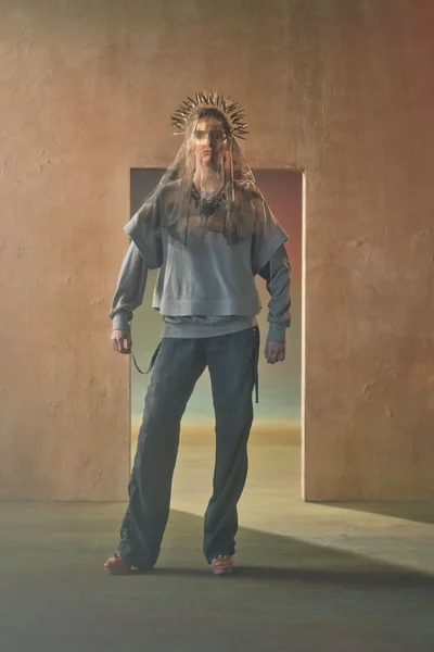 Look 19